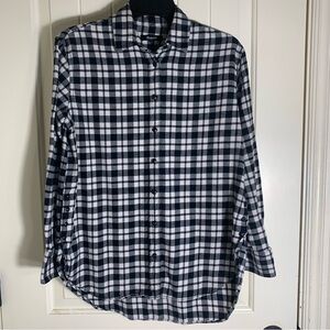 Madewell Women’s Plaid Button Down High Low Flannel- Black and White